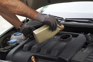 Ausgleichsbehälter Behälter Servolenkung Hydrauliköl Servo Öl VW