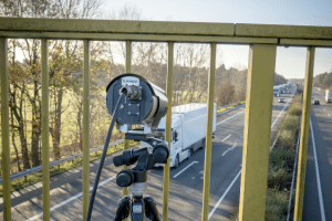 Die Polizei stationiert häufiger mobile Blitzer auf der A31 bei Dorsten oder Gescher.