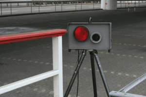 Das Autobahnkreuz mit der A2 bietet einen häufigen Einsatzort für mobile Blitzer auf der A516.