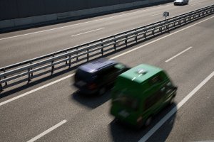 Falsch überholen im Straßenverkehr - Bußgeldkatalog 2024