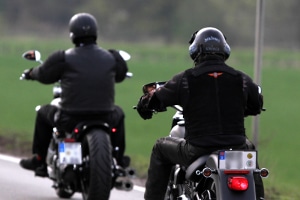 Wann gilt die gesetzliche Helmpflicht beim Motorrad?