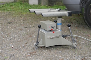Der Radarbot-Blitzer ist ein Radawarner, der mit Lichtschranken funktioniert
