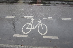 Fahrradschutzstreifen: Ist Nutzung Pflicht? - Fahrrad 2024